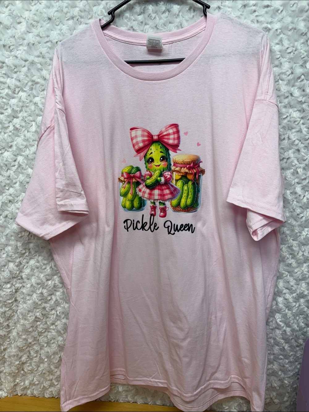 Hanes unisex 2xl Pink "Pickle Queen" Graphic Short Sleeve Tee